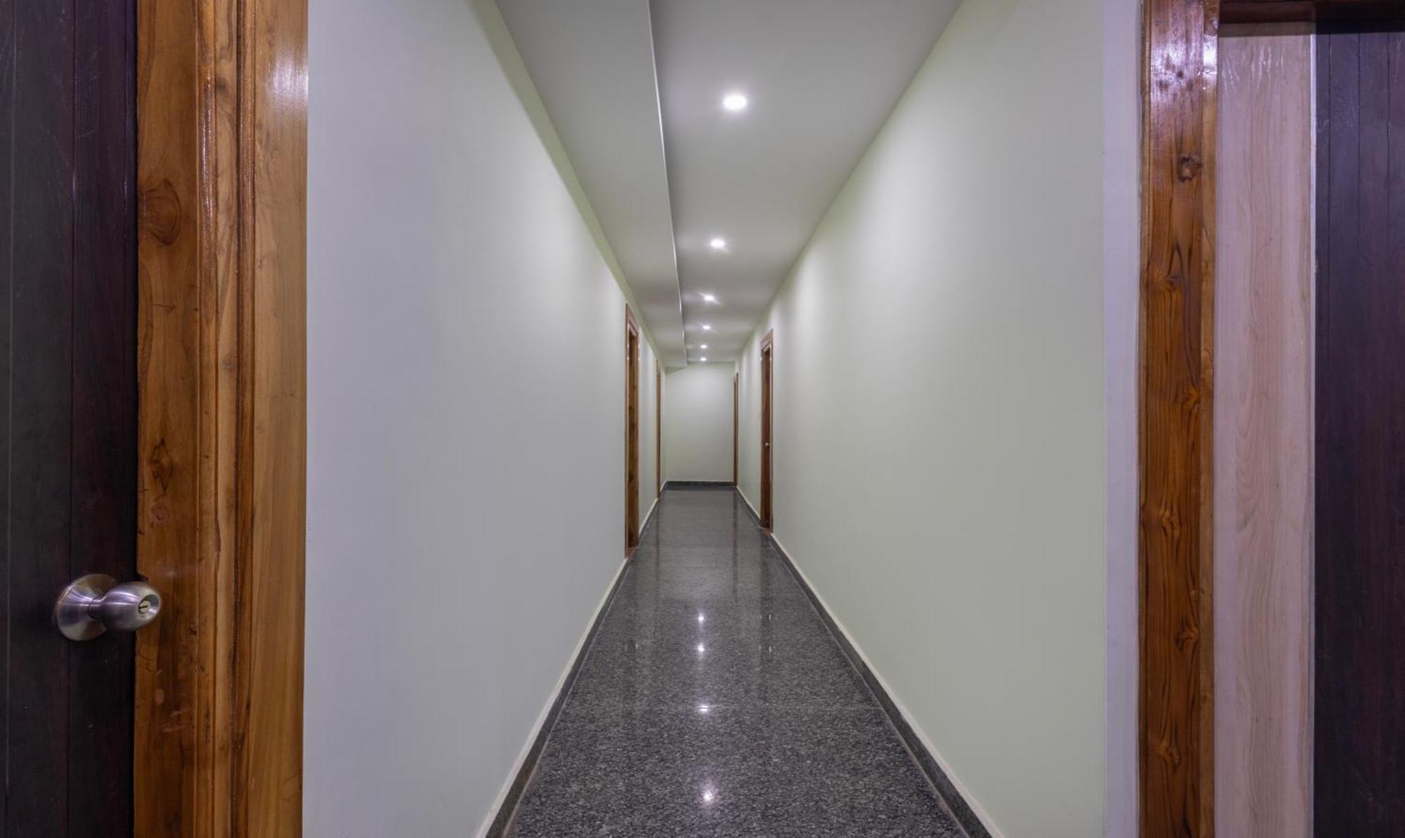 Hotel Treebo Shakuntalam, Near Lucknow Airport Extérieur photo